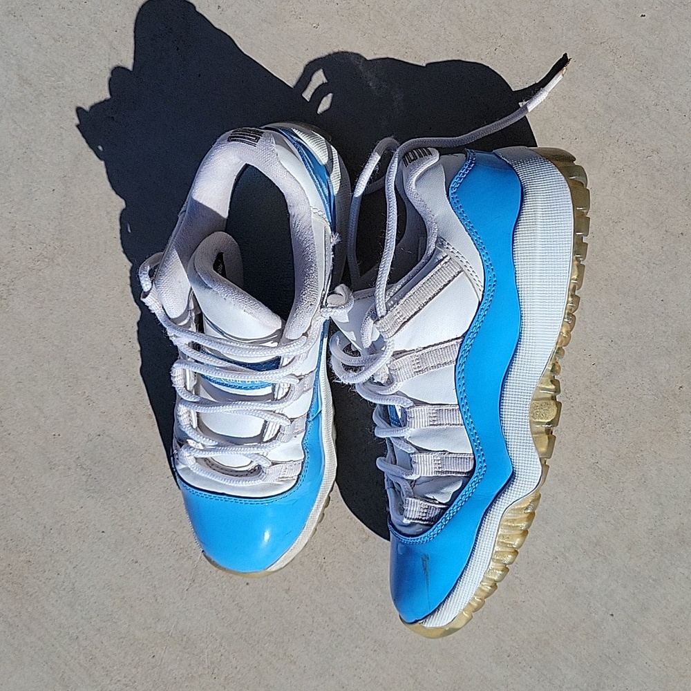 kids jordan sneakers